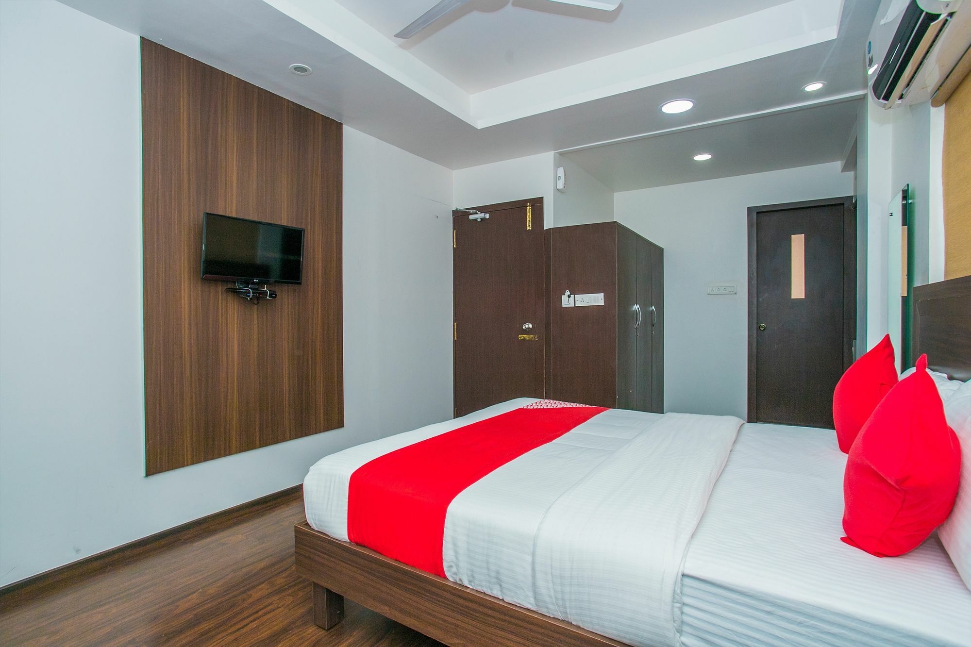 Flagship Malnad Residency Near Bengaluru Palace Exterior foto